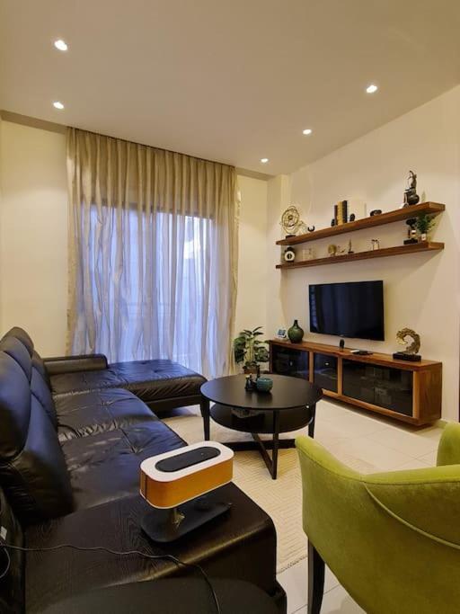 Modern Apt Near Dt, 2Br W/ Free Wi-Fi & Parking Daire Amman Dış mekan fotoğraf