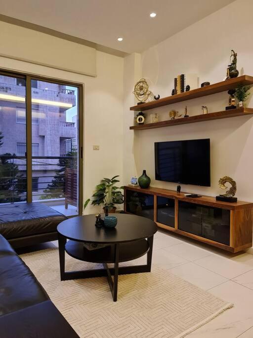 Modern Apt Near Dt, 2Br W/ Free Wi-Fi & Parking Daire Amman Dış mekan fotoğraf